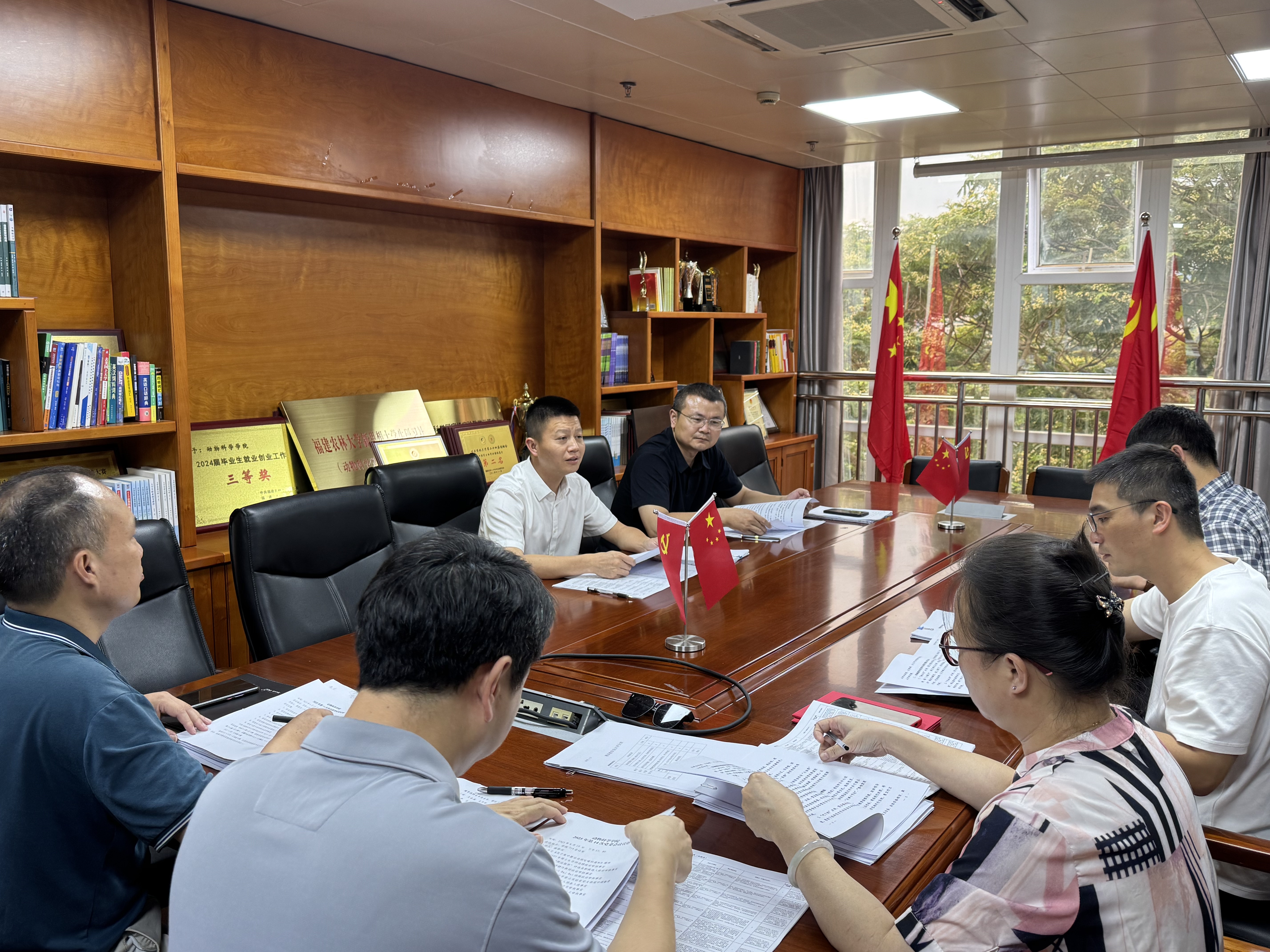 1会议现场.jpg 1会议现场.jpg